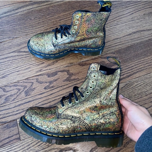 NWT Dr. Martens Iridescent Gold Pascal Boots Shoes - Picture 4 of 7